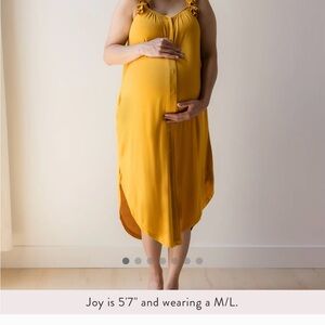 Kindred Bravely Ruffle Strap Labor & Delivery Gown